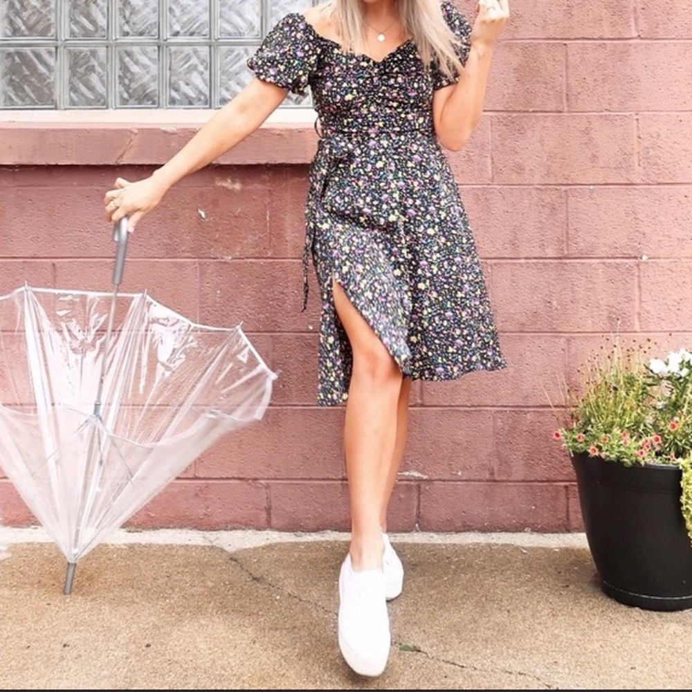 NWOT Kourt Floral Print Dress